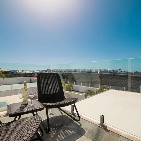 Ocean Wave - Sea Views - Free Private Heated Pool Villa *