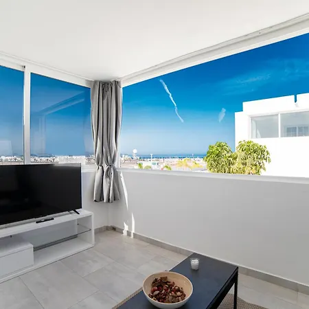 Ocean Wave - Sea Views - Free Private Heated Pool Vila *